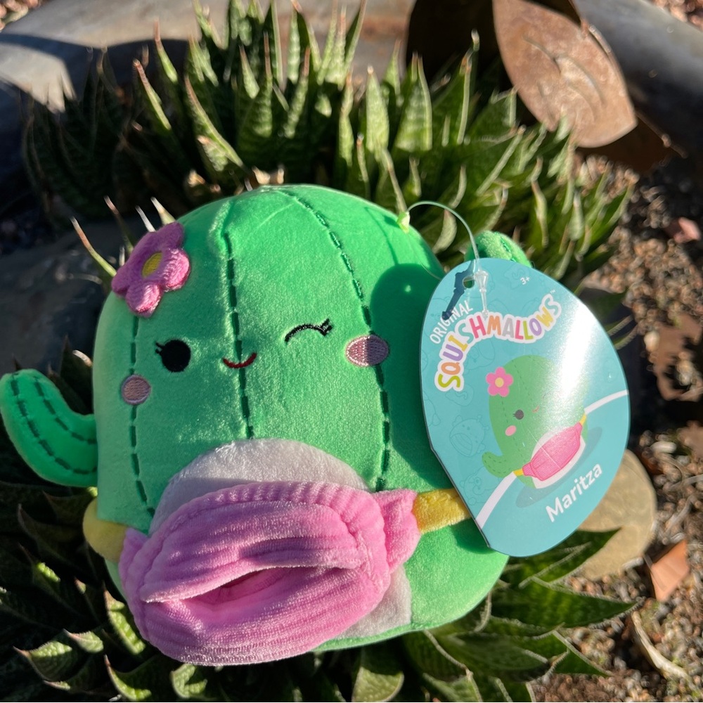 Squishmallows Cactus winking with signature pink fanny pack. 5โ - Picture 3 of 9